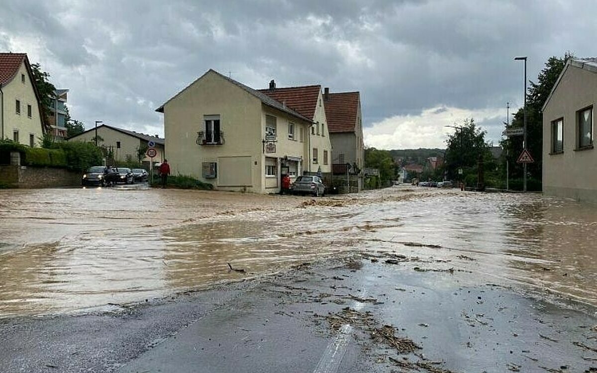Überschwemmung in Reichenberg nach Gewitterschauern Überschwemmung in Reichenberg nach Gewitterschauern